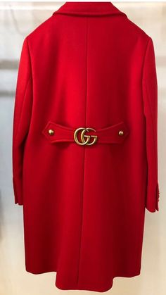 Luxury Red Outerwear For Women, Elegant Long Red Coat, Modern Luxury Red Outerwear, Luxury Classic Red Outerwear, Luxury Red Chic Wool Coat, Winter Fashion Coats, Classic Coats, High Fashion Street Style, Coat Fashion