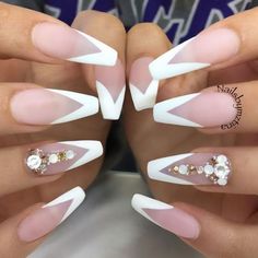 Triangular Nails EntertainmentMesh White Coffin Nails, Nail Tip Designs, Coffin Nails Matte, French Manicure Designs, Nagellack Trends, Super Nails, Coffin Nails Long, Ballerina Nails, Colorful Nail Designs