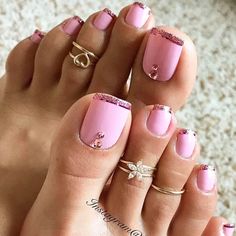 Pink Pedicure Toenails, Pedicure Toenails, Shellac Pedicure, Pink Pedicure, Pink Toe Nails, Wine Red Nails, Spring Nails Ideas, Pedicure Designs Toenails