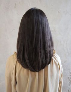 U Shape Haircut Medium, U Cut Hairstyle Medium, Oval Haircut, Sleek Short Hair, Haircuts For Long Hair With Layers, Haircuts For Medium Length Hair, Hair Inspiration Long, Layered Haircuts For Medium Hair, Straight Hair Cuts