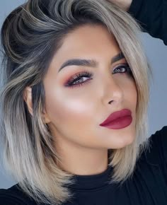 Khloe Kardashian Hair, Blonde Hair Makeup, Ash Blonde Hair, Balayage Hair Blonde, Stylish Hair, Blonde Hair Color, Ombre Hair