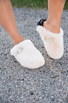 Get Cozy Slippers-H2K-Stay Foxy Boutique Fox Clothing, Cozy Slippers, Boutique Trends, Kid Lifestyle, Fashion Slippers, Slippers Cozy, Gym Tops, Fur Fashion, Bottom Clothes