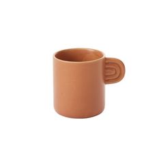 a brown cup with a handle on it