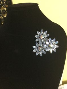 Gorgeous Weiss blue rhinestone triple flower brooch.  Multi dimensional.  Circa 50s 60s.  Mid century flair.  Clasp and pin need a slight adjustment to secure pin to clothing.  Estate piece from Ohio family.   Thanks for looking Jan Party Brooches With Flower Shape And Rhinestones, Flower Shaped Rhinestone Party Brooches, Multi Dimensional, Blue Rhinestones, Flower Brooch, Flower Design, Flower Designs, Favorite Jewelry, Brooch Pin