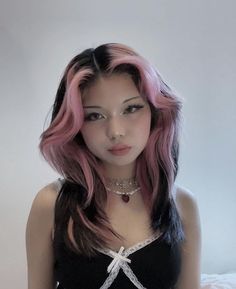 Black And Pink Hair Asian, Light Pink Hair Streaks, Top Layer Of Hair Dyed, Pink Dyed Hair Ideas, Black And Magenta Hair, Black Pink Hair, Streaks Hair, Pink Hair Streaks, Color Streaks