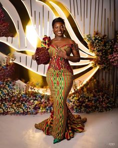 African Traditional Wedding, Bridal Styles, Royal Wedding Dress, Kente Cloth, Cloth Dress, Traditional Wedding Dresses