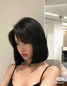 beauty hairstyles 2023 Korean Hair Inspo Short, Haircuts Korean Women, Asian Bobs Haircuts, Korean Haircut Thick Hair, Short Asian Hair Styles, Haircuts Aesthetic Short, Asians With Short Hair, Short Asian Hair With Bangs, Kpop Haircut Female Medium