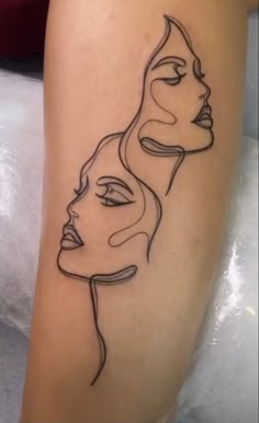 a woman's face is shown on the thigh with lines coming out of it