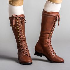 American Duchess: Bessie Women's Vintage Aviator Boots (Tan) 1920 Boots Women, Aviator Boots, Aviator Costume, Ideas Carnaval, Edwardian Aesthetic, London Clothes, Bessie Coleman, American Duchess, Button Boots