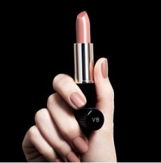 Perfect Nude Lipstick, Cosmetic Inspiration, Lipstick Nude, Nude Lipstick, Estee Lauder, Beauty Photography, Victoria Beckham, Photographer, Makeup