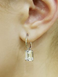 Editor's NotesSophisticated and elegant accessories will upgrade your daily outfit- Square cubic drop earrings- One-touch hoop designMeasurements(in.)- Ring 0.6 in.- Pendant 0.3 in. x 0.4 in.Composition & Care- Silver 925  Nickel-free plated  Zirconia cubic- Do not washDesigner- by Shertz Classic Huggie Earrings With Bail, Formal Hoop Earrings With Bail, Sterling Silver Huggie Earrings With Lever Back, Minimalist Formal Huggie Dangle Earrings, Formal Minimalist Dangle Huggie Earrings, Minimalist Formal Dangle Huggie Earrings, Elegant Accessories, Accessories Jewelry Earrings, Women Accessories Jewelry