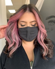 Peekaboo For Brown Hair, Front Part Of Hair Dyed, Medium Length Pink Hair, Rose Gold Money Piece Hair, Front Piece Of Hair Dyed, Pink Lowlights In Brown Hair, Pink Halo Hair, Pink Money Piece Hair, Pink Balayage Hair