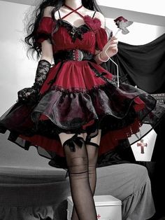 Dark Valentines Aesthetic Outfit, Dark Carnival Aesthetic Outfits, Gothic Valentine Outfit, Lizzie Hearts Inspired Outfits, Gothic Valentines Day Outfit, Goth Valentines Outfit, Valentine's Day Fashion, Gothic Red Aesthetic, Goth Valentines Day Outfit