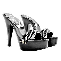 Black lacquered base clogs Band enriched with white and black rhinestones Heel height 13 cm and plateau 4 cm Stable and comfortable made entirely in ITALY. Craftsmanship. BEFORE COMPLETING YOUR PURCHASE DO NOT FORGET TO CHECK THE SIZE! Swedish Clogs, Black Clogs, Pregnancy Shoes, Clogs And Mules, Clog Heels, Rhinestone Heels, Band Merch, Heels & Wedges, Gaming Clothes