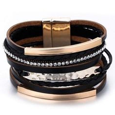 Black leather and metal bracelet in retro style

 This black leather and metal bracelet in a retro style is perfect to complete your look. Made from the softest leather , this bracelet has a unique design that combines elegance and originality. The metal is sturdy and scratch-resistant, while the leather offers a luxurious feel. This bracelet will add a touch of originality to any outfit and will give you a sophisticated and timeless look . Come and discover it without further delay!



 Unique model

 High quality finish




 Free Shipping Leather Charm Bracelets, Basket Vintage, Trendy Bracelets, Multi Strand Bracelet, Bracelet Style, Boho Leather, Bohemian Bracelets, Boho Braids, Mens Leather Bracelet