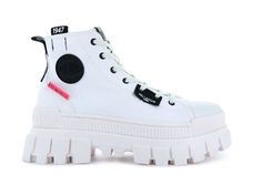 White Platform Boots, Palladium Shoes, White Marshmallows, Palladium Boots, Star Boots, Leather Boots Women, Chunky Platform, Chunky Boots, Boots And Sneakers