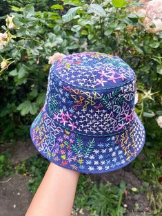 Woven Summer Bucket Hat, Blue Bucket Hat For Summer, Blue Bucket Hat For The Beach, Blue Bucket Hat With Short Brim For Festivals, Blue Short Brim Bucket Hat For Festivals, Blue Bucket Hat With Curved Brim For Festivals, Blue Curved Brim Bucket Hat For Festival, Blue Wide Brim Bucket Hat For Festivals, Bohemian Bucket Hat For Spring