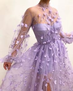 Description：FashionSierra - 2023 Autumn New Long Sleeve Purple Appliques Slim Prom Dresswindow.adminAccountId=248340761; Floral Dress Wedding Guest, Floral Wedding Dress, Long Sleeve Prom, Lavender Dresses, A Line Prom Dresses, Beauty Dress, Prom Outfits, Linnet, Prom Dresses With Sleeves