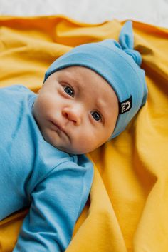 Soft and cozy for perfect napping. #Baby #Newborn #BabyBoyClothing #BabyBoyClothes #BabyGirlClothing #BabyRompers #BabyFashion #BabyGirlClothes #BabyStyle #ootd #babyootd #babyshop #babyjumpsuit #babyclothing Baby Boy Bonnet, Baby Ootd, Baby Jumpsuit, Baby Equipment Bandanas & Bibs, Baby Newborn, Swaddle Blanket