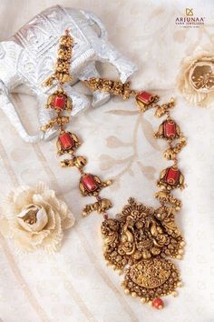 Kemp Jewellery Antiques, Coral Temple Jewellery, Coral Haram Jewellery Designs, Coral Sets In Gold, Navaratna Jewellery Gold, Coral Gold Jewellery, Coral Bangles Gold Indian, Jewelry Patterns Gold Necklace, Nakashi Jewellery Indian Jewelry