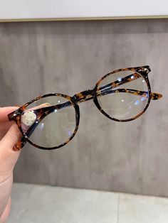 Collar     Embellished Small Face Glasses Frames, Oval Glasses Frames For Women, Glasses For Round Faces Woman, Best Glasses For Oval Face, Glasses Frames For Women Round Face, Cute Glasses Aesthetic, Trendy Glasses For Women