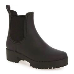 Cloudy Waterproof Chelsea Rain Boot Jeffrey Campbell Black Boots For Fall 2022, Best Chelsea Boots, Rain Boots For Women, Brogue Chelsea Boots, Best Rain Boots, Stylish Winter Boots, Best Winter Boots, Brogues Style, Leopard Print Boots