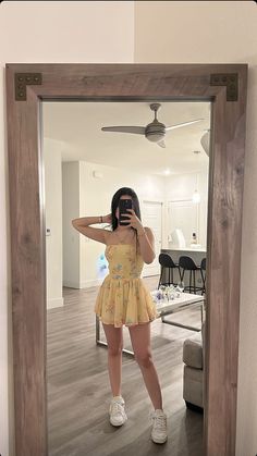 ig valeriadpss Looks Pinterest, Fashion Top Outfits, Causual Outfits, Ideas Aesthetic, Cute Skirts, Fashion Poses, Outfits Aesthetic, Home Interior