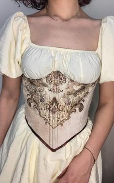 This floral vintage design detailed Underbust corset is handmade by me! 💐 It is adjustable from the back so it fits S-M sizes perfectly.  It bas baleen underwires in specific places so it holds still on you!  For any concerns and questions; Ig: Siennarte Fitted Underbust Beige Corset, Vintage Beige Corset With Boned Bodice, Brown Underbust Corset With Corset Back, Vintage Beige Underbust Corset, Edwardian Underbust Corset, Victorian Corset, Vintage Corset, Underbust Corset, Design Details