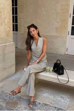 Parisian Style Spring Summer, Classy Summer Looks For Women, Business Professional Outfits Spring, Danielle Pheloung Work Outfits, Work Summer Outfits The Office, Office Summer Outfits Women, Professional Outfits Women Summer, Office Outfits Women Summer, Professional Summer Work Outfits