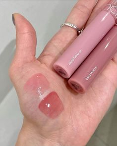 Water Lip Tint, Burnt Pink, Peach Lip Gloss, Ugc Content Creator, Lip Gloss Shades, Lip Tints, Ugc Content, Amazon Beauty