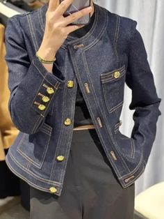 Dark blue denim jacket with gold buttons - Wapas Dark Blue Denim Jacket, Vintage Denim Jacket, Jacket Outfit, Blue Denim Jacket, Dark Blue Denim, Loose Shorts, Solid Clothes, Denim Jacket Women, Wide Pants