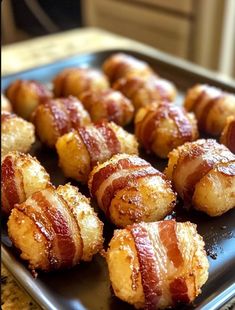 Health meal, low carbs meals, keto meal Dance Snacks, Bacon Wrapped Tater Tots, Potato Bites Recipe, Bacon Appetizer, Bacon Wrapped Potatoes, Superbowl Recipes, Cooktop Cove, Bacon Snacks