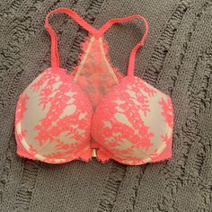 Victoria Secret , Straps In The Front, Padded , Push Up, Cute Design N Color, New Pink Lace Push-up Bra, Summer Lace Pink Bra, Victoria's Secret Pink Bra For Spring, Victoria's Secret Spring Stretch Bra, Pink Push-up Bra With Lace Trim, Spring Pink Bra With Lace Trim, Feminine Pink Bra For Spring, Pink Stretch Lace Bra, Green Bras