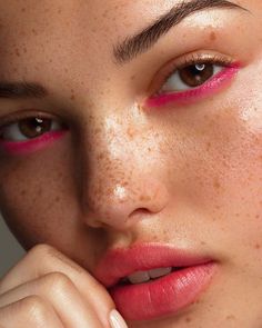 Summer Eyeshadow Looks, Makeup Campaign, Makeup Yeux, Makeup Mood Board, Aesthetics Makeup, Spring Makeup Looks, Summer Eyeshadow, Monochromatic Makeup, Beauty Hacks That Actually Work