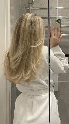 Blonde Layered Hair, Blonde Layers, Straight Blonde Hair, Light Blonde Hair, Hairstyles For Layered Hair, Blonde Hair Inspiration, Blonde Hair Looks, Blonde Hair With Highlights