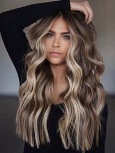 Rambut Brunette, Blonde Balayage Highlights, Bronde Balayage, Brunette Hair With Highlights, Money Piece, Balayage Hair Dark, Beauty Corner, Dirty Blonde Hair, Long Dark Hair