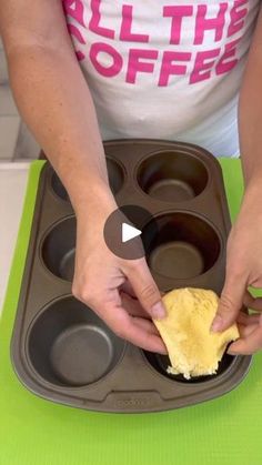 601K views · 11K reactions | Cheesy Sausage Biscuits 😋 🧀 #yum #food #easyrecipes #viralreelsfb #momlife #pillsbusy # | Rae in the Life Biscuits Ideas, Bariatric Breakfast, Muffin Tin Breakfast, Muffin Cups Recipes, Biscuit Pizza, Sausage Biscuits, Breakfast Recipies, Baked Breakfast Recipes, Breakfast Biscuits