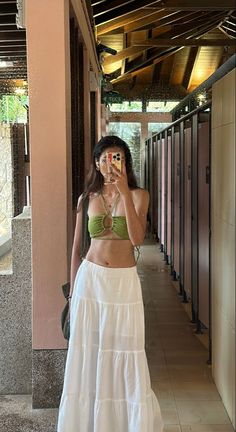 Classy Summer Vacation Outfits, Long Beach California Outfits, Mexico Aesthetic Outfits, San Juan Puerto Rico Outfits, Clothes For Beach, Euro Aesthetic, Beachy Fits, Beach Capsule, Hawaii Fits