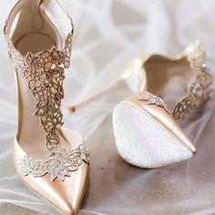 Our made-to-order customer provided this style. Close Shoes, Hak Tinggi, Homecoming Shoes, Wedge Wedding Shoes, Trending Womens Shoes, Pointy Heels, Bridal Heels, Rene Caovilla, Wedding Heels