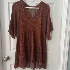 Fourteen & 9th Size M Rust Colored Floral Mini Dress Nwot From A Smoke Free Home Offers Welcome! Brown Flowy Short Sleeve Dress, Wine Red Dress, Preppy Plaid, Metallic Mini Dresses, Crop Top Skirt, Halter Mini Dress, Short Sleeve Mini Dress, Lulu Dresses, Mini Shift Dress