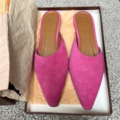 Bnwt Atp Atelier (All Tomorrow’s Parties) Flat Mules In Fuchsia Suede. These Run Narrow, Sadly I Have Wide Feet. Chic Pink Flat Mules, Ivory Flats, Slip On Tennis Shoes, Party Flats, Brown Leather Flats, Chanel Flats, Black Leather Mules, Leopard Flats, Suede Slides