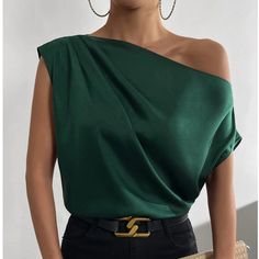 Tops Outfit, Batwing Sleeve Blouse, Shirt Blouses Women's, Maxi Dress Formal, Style Noir, Satin Blouse, Looks Chic, Green Blouse, Basic Style