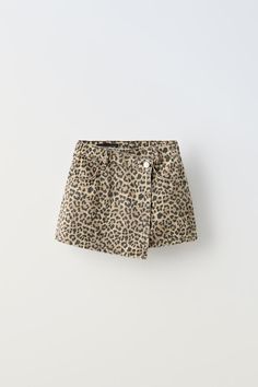 ANIMAL PRINT SKORT - Leopard | ZARA United States Casual Preppy Outfits, Crochet Coat, Linen Blazer, Knitwear Cardigan, Skorts, Cute Fits, Preppy Outfits, Girl Clothes, Zara United States