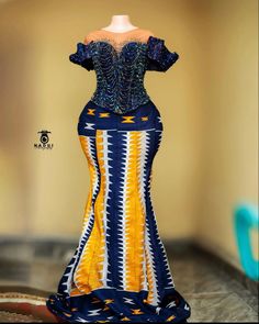 Kente Corset Styles, African Bridesmaid Dresses, Kente Dress, Traditional African Clothing, African Fabric Dress, Classy Gowns, African Dresses For Kids, Short African Dresses, Best African Dresses