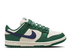 Nike Dunk Low Gorge Green Outfit, Gorge Green Dunks Outfit, Gorge Green Dunks, Dark Green Dunks, Green Low Dunks, Green Dunk Lows, Green And Navy Outfit, Green Dunks Outfit, Nike Dunk Low Gorge Green