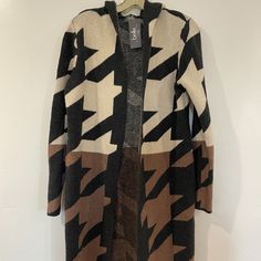 Super Cute Overcoat With Hood. Warm Beige Outerwear For Fall, Brown Long Sleeve Outerwear, One Size, Brown Long Sleeve Outerwear One Size, Warm Casual One Size Outerwear, Warm Cream Outerwear For Fall, Hooded One Size Outerwear For Spring, Hooded Outerwear For Spring, Hooded Neutral Outerwear For Fall, Neutral Hooded Outerwear For Fall