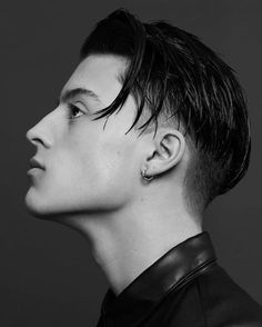 Low Fade Long Hair, Mens Medium Length Hairstyles, Low Taper, Fresh Cuts, Undercut Men, Asian Men Hairstyle, Low Fade