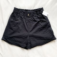 H&M Black High Elastic Waist Mom Shorts With Cuffed Hems Brand New With Tags Size Medium Black Relaxed Fit Summer Shorts, Relaxed Fit Black Shorts For Day Out, Black Summer Bottoms With Pockets, Black Relaxed Fit Shorts For Day Out, Summer Black Shorts With Pockets, Black High-waisted Shorts With Elastic Waistband, Black Shorts With Elastic Waistband For Day Out, Black High-waisted Shorts For Day Out, Relaxed Fit High-waisted Black Shorts