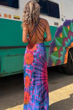 La Bamba Tie-dye Print Back Lace-up Stretch Maxi Dress – roschic Hak Tinggi, Crossover Dress, Dress Sleeve Length, Dress Sleeve Styles, Tie Dye Maxi, Maxi Robes, Maxi Dress Green, U Neck, Maxi Dress Blue