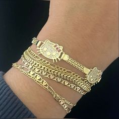 @dieena14koro Sanrio Bracelet, Bracelet Jewelry Gold, Hello Kitty Bracelet, Custom Gold Jewelry, Xoxo Jewelry, Girly Bracelets, Jewelry Aesthetic, Wrist Jewelry